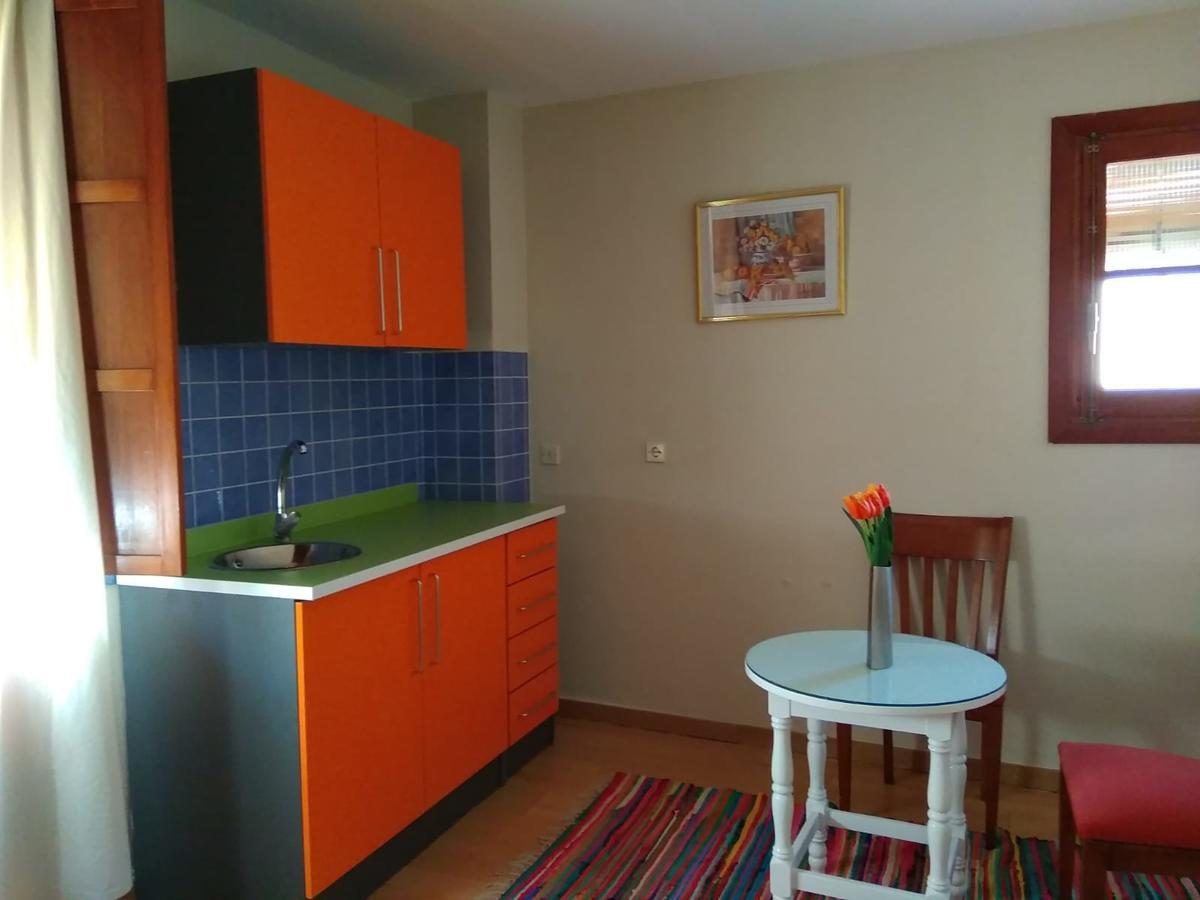 מלון Torremegía Hostal Restaurante Milenium מראה חיצוני תמונה